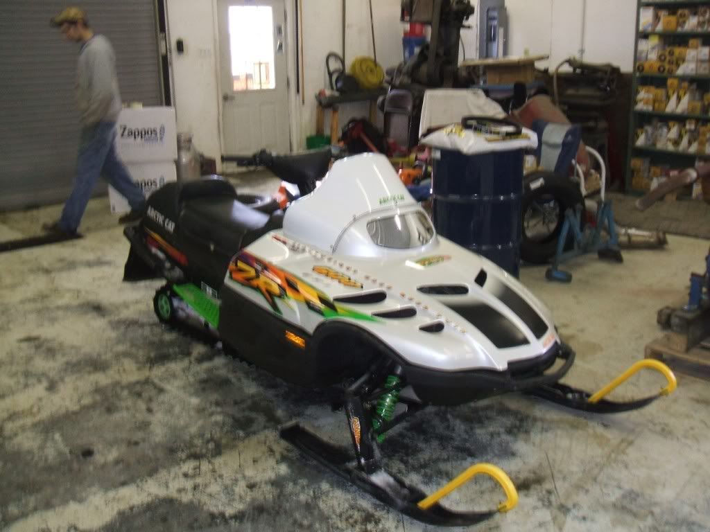 http://i973.photobucket.com/albums/ae212/arcticcat93/DSCF2117.jpg